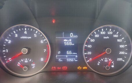 KIA Rio IV, 2018 год, 1 437 000 рублей, 10 фотография