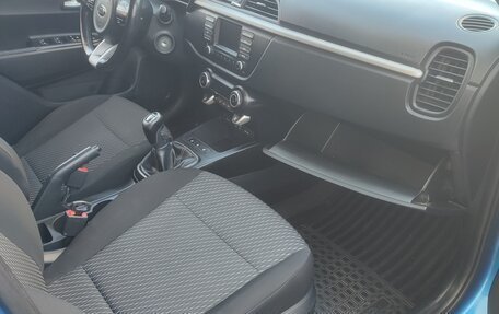 KIA Rio IV, 2018 год, 1 437 000 рублей, 14 фотография