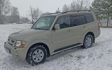 Mitsubishi Pajero III рестайлинг, 2004 год, 1 000 000 рублей, 8 фотография