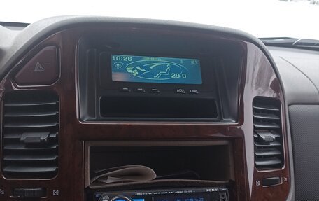 Mitsubishi Pajero III рестайлинг, 2004 год, 1 000 000 рублей, 14 фотография