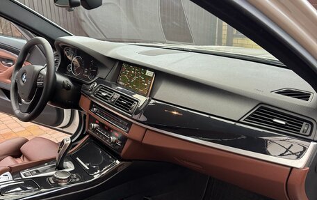 BMW 5 серия, 2016 год, 2 620 000 рублей, 31 фотография