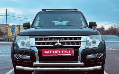 Mitsubishi Pajero IV, 2012 год, 2 600 000 рублей, 3 фотография