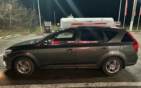 KIA cee'd I рестайлинг, 2010 год, 825 000 рублей, 2 фотография