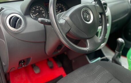 Renault Sandero I, 2014 год, 730 000 рублей, 1 фотография