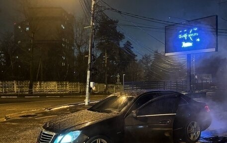 Mercedes-Benz E-Класс, 2010 год, 1 100 000 рублей, 1 фотография