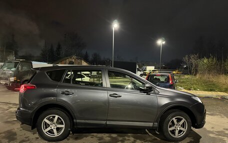 Toyota RAV4, 2016 год, 2 000 000 рублей, 3 фотография