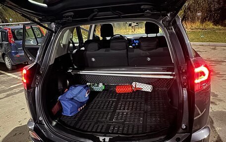 Toyota RAV4, 2016 год, 2 000 000 рублей, 10 фотография