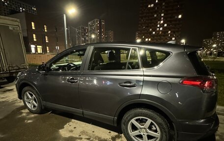 Toyota RAV4, 2016 год, 2 000 000 рублей, 14 фотография