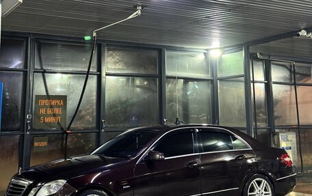 Mercedes-Benz E-Класс, 2010 год, 1 100 000 рублей, 6 фотография