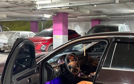 Mercedes-Benz E-Класс, 2010 год, 1 100 000 рублей, 12 фотография