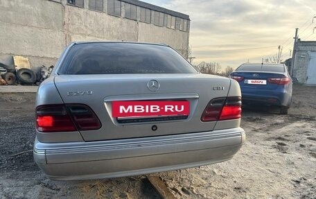 Mercedes-Benz E-Класс, 2001 год, 630 000 рублей, 6 фотография