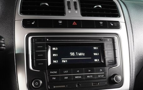 Volkswagen Polo VI (EU Market), 2015 год, 1 099 000 рублей, 13 фотография