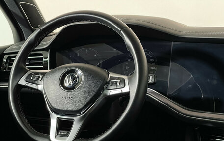 Volkswagen Touareg III, 2019 год, 5 497 000 рублей, 15 фотография