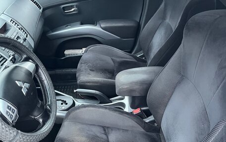 Mitsubishi Outlander III рестайлинг 3, 2010 год, 1 200 000 рублей, 12 фотография