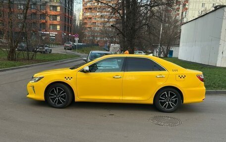 Toyota Camry, 2017 год, 1 800 000 рублей, 5 фотография