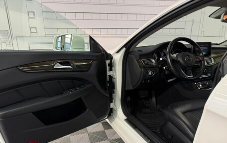 Mercedes-Benz CLS, 2016 год, 3 300 000 рублей, 15 фотография