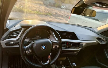 BMW 1 серия, 2019 год, 1 730 000 рублей, 5 фотография