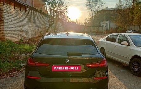 BMW 1 серия, 2019 год, 1 730 000 рублей, 2 фотография