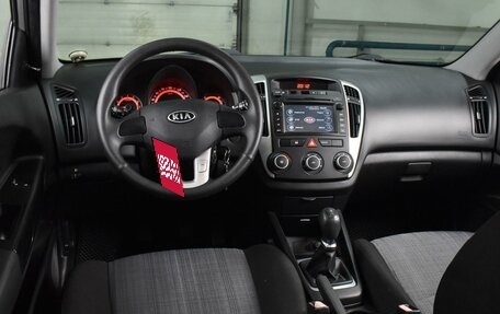 KIA cee'd I рестайлинг, 2011 год, 749 000 рублей, 6 фотография