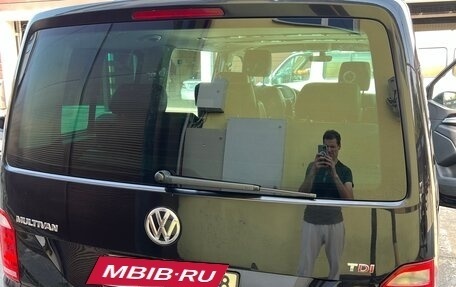 Volkswagen Multivan T6 рестайлинг, 2015 год, 3 450 000 рублей, 21 фотография