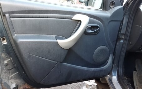 Renault Logan I, 2010 год, 300 000 рублей, 13 фотография