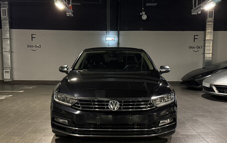 Volkswagen Passat B8 рестайлинг, 2017 год, 1 850 000 рублей, 2 фотография