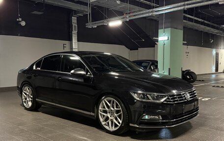 Volkswagen Passat B8 рестайлинг, 2017 год, 1 850 000 рублей, 4 фотография