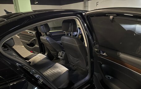 Volkswagen Passat B8 рестайлинг, 2017 год, 1 850 000 рублей, 15 фотография