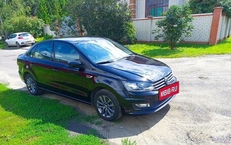 Volkswagen Polo VI (EU Market), 2020 год, 1 555 000 рублей, 2 фотография