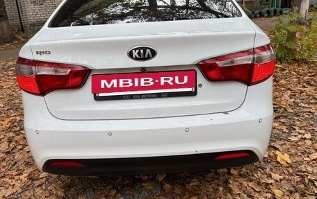 KIA Rio III рестайлинг, 2013 год, 760 000 рублей, 2 фотография
