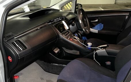 Toyota Prius, 2013 год, 1 350 000 рублей, 8 фотография