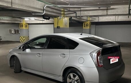 Toyota Prius, 2013 год, 1 350 000 рублей, 4 фотография