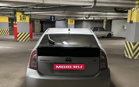 Toyota Prius, 2013 год, 1 350 000 рублей, 3 фотография