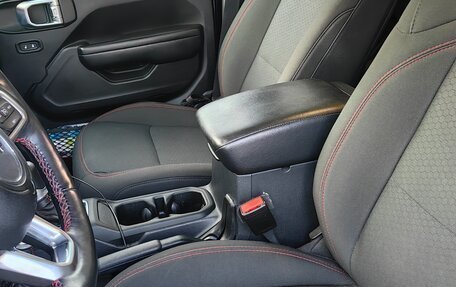 Jeep Wrangler, 2021 год, 3 900 000 рублей, 20 фотография