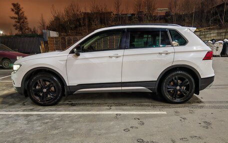 Volkswagen Tiguan II, 2019 год, 2 400 000 рублей, 5 фотография