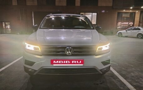 Volkswagen Tiguan II, 2019 год, 2 400 000 рублей, 7 фотография