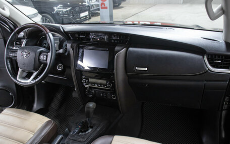 Toyota Fortuner II, 2017 год, 3 798 000 рублей, 11 фотография