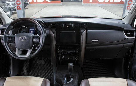 Toyota Fortuner II, 2017 год, 3 798 000 рублей, 14 фотография