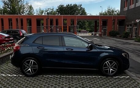 Mercedes-Benz GLA, 2019 год, 2 750 000 рублей, 4 фотография