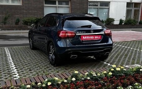 Mercedes-Benz GLA, 2019 год, 2 750 000 рублей, 19 фотография