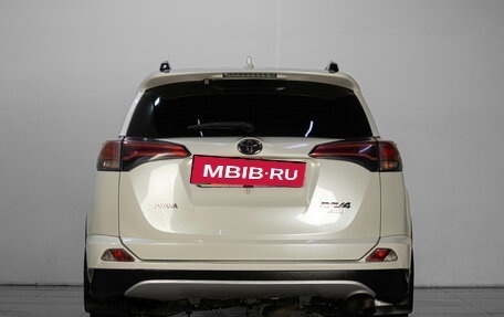 Toyota RAV4, 2017 год, 2 189 000 рублей, 4 фотография