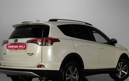 Toyota RAV4, 2017 год, 2 189 000 рублей, 5 фотография