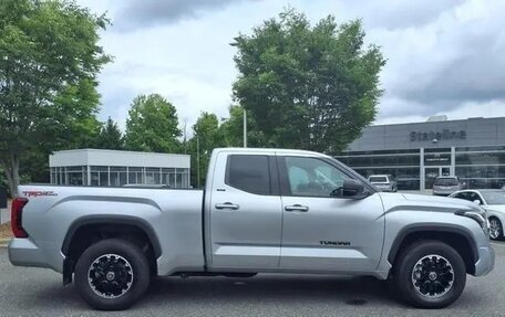 Toyota Tundra, 2022 год, 5 600 000 рублей, 6 фотография