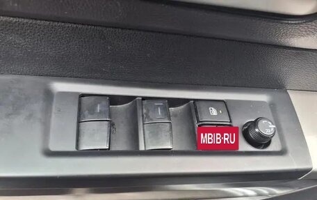 Toyota Tundra, 2022 год, 5 600 000 рублей, 10 фотография