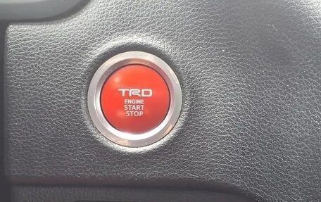 Toyota Tundra, 2022 год, 5 600 000 рублей, 17 фотография