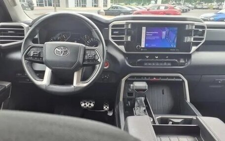 Toyota Tundra, 2022 год, 5 600 000 рублей, 23 фотография