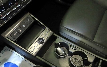 Hyundai Kona, 2025 год, 3 693 000 рублей, 18 фотография