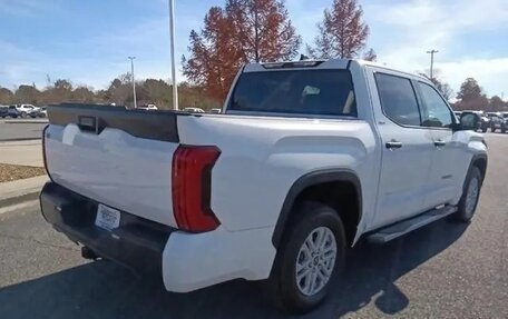 Toyota Tundra, 2022 год, 6 030 000 рублей, 3 фотография