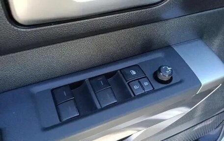 Toyota Tundra, 2022 год, 6 030 000 рублей, 12 фотография