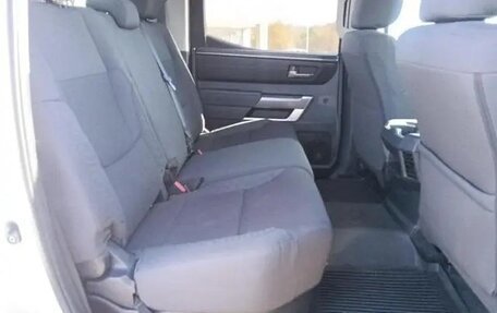 Toyota Tundra, 2022 год, 6 030 000 рублей, 27 фотография